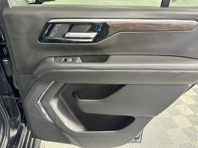 Used 2025 Chevrolet Tahoe LS RWD image 24