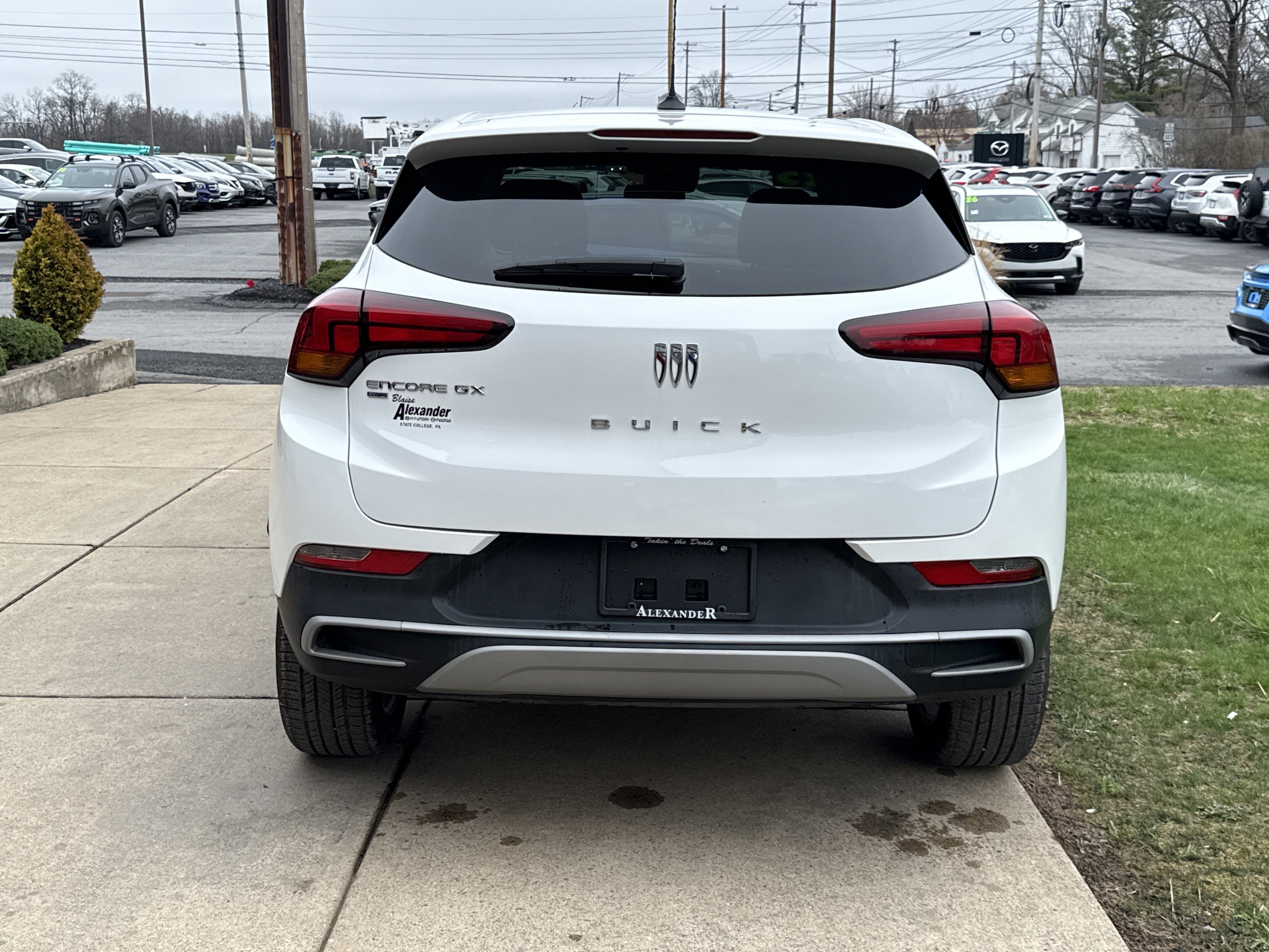 Used 2025 Buick Encore GX Preferred image 4