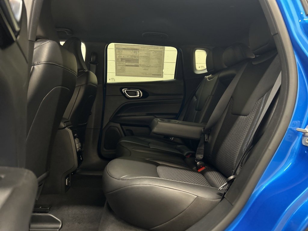 New 2026 Jeep Compass Latitude image 8