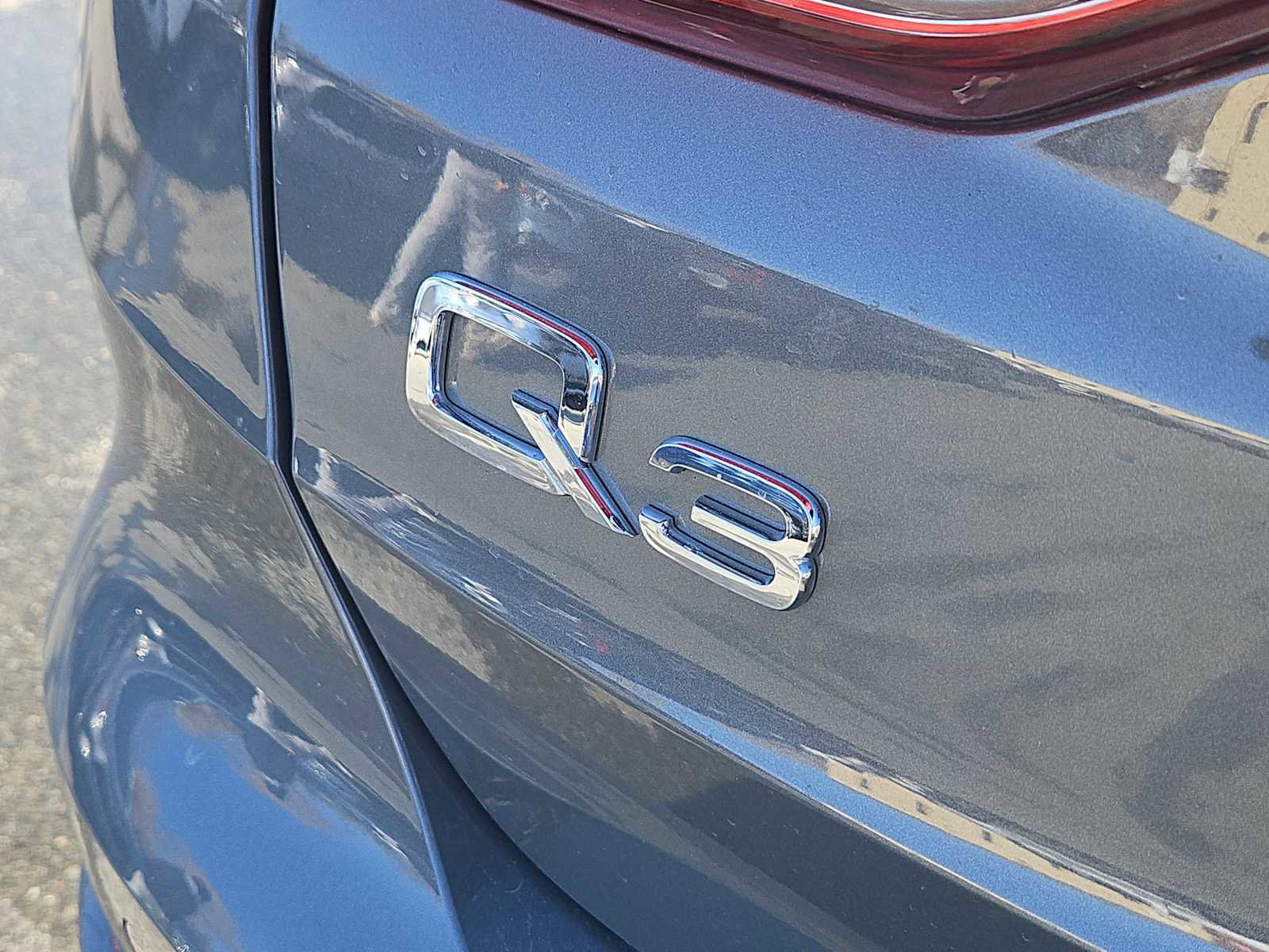 Used 2022 Audi Q3 2.0T Premium image 12