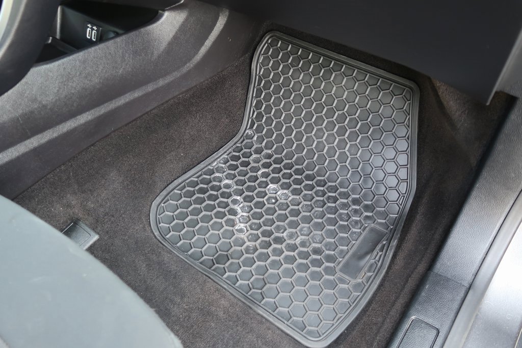 Used 2020 Ford Fusion SE image 37