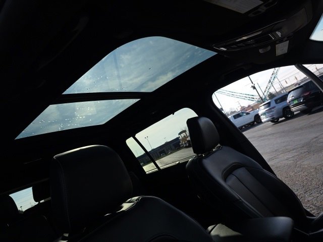 Used 2024 Jeep Grand Cherokee L Limited w/ Luxury Tech Group II image 44