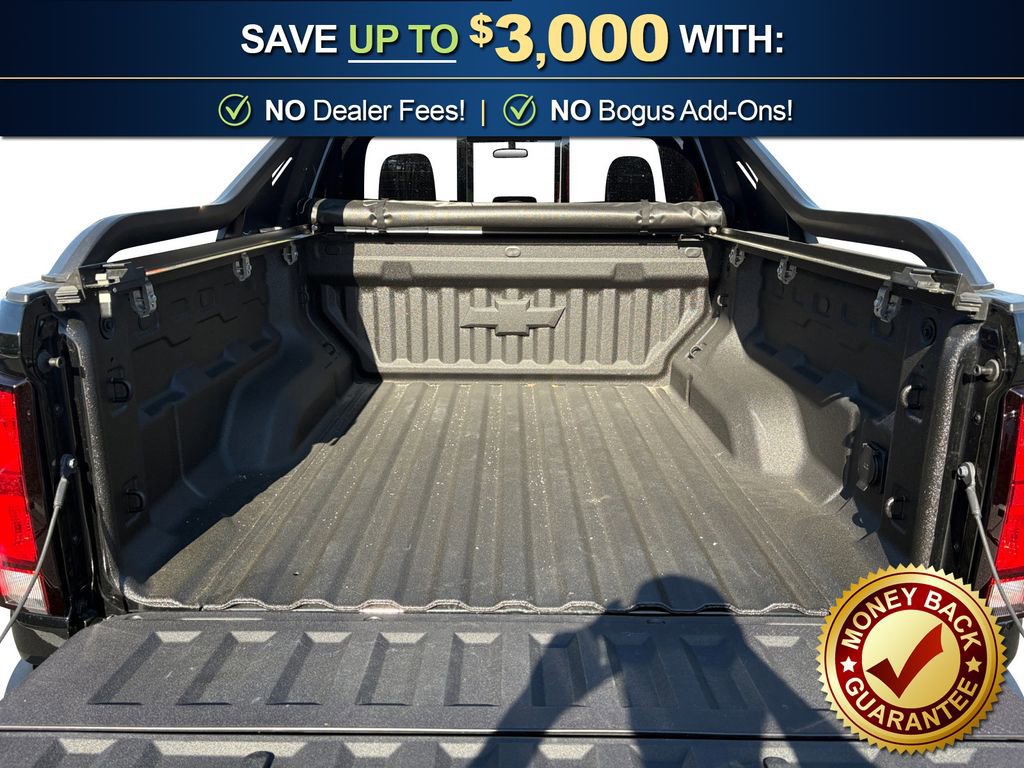 Used 2025 Chevrolet Colorado ZR2 w/ Midnight Edition image 23