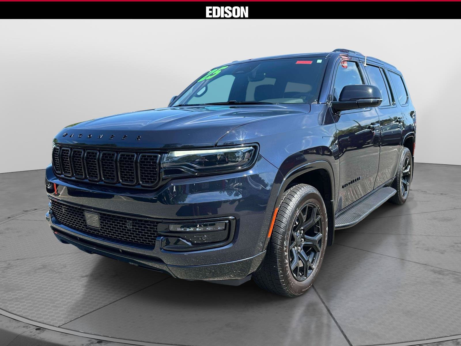 Used 2025 Jeep Wagoneer Series II AWD/4WD image 2