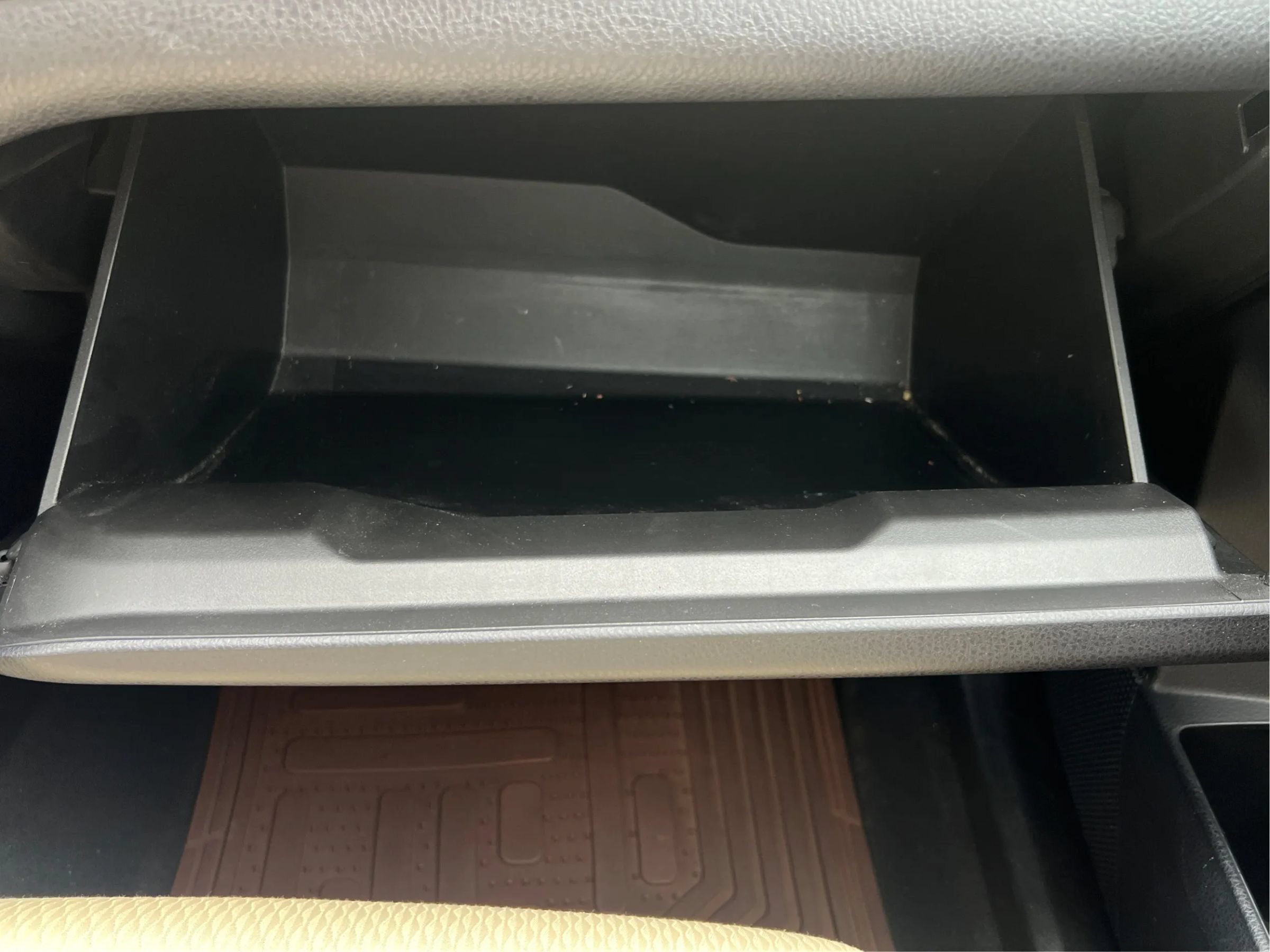 Used 2017 Toyota Corolla LE FWD image 49