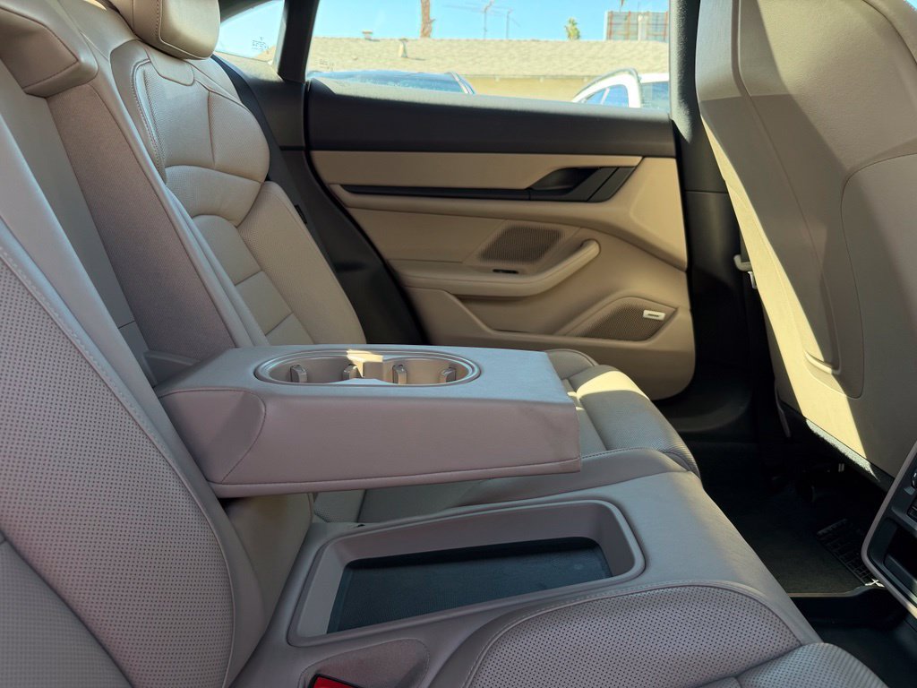 Used 2022 Porsche Taycan RWD image 39