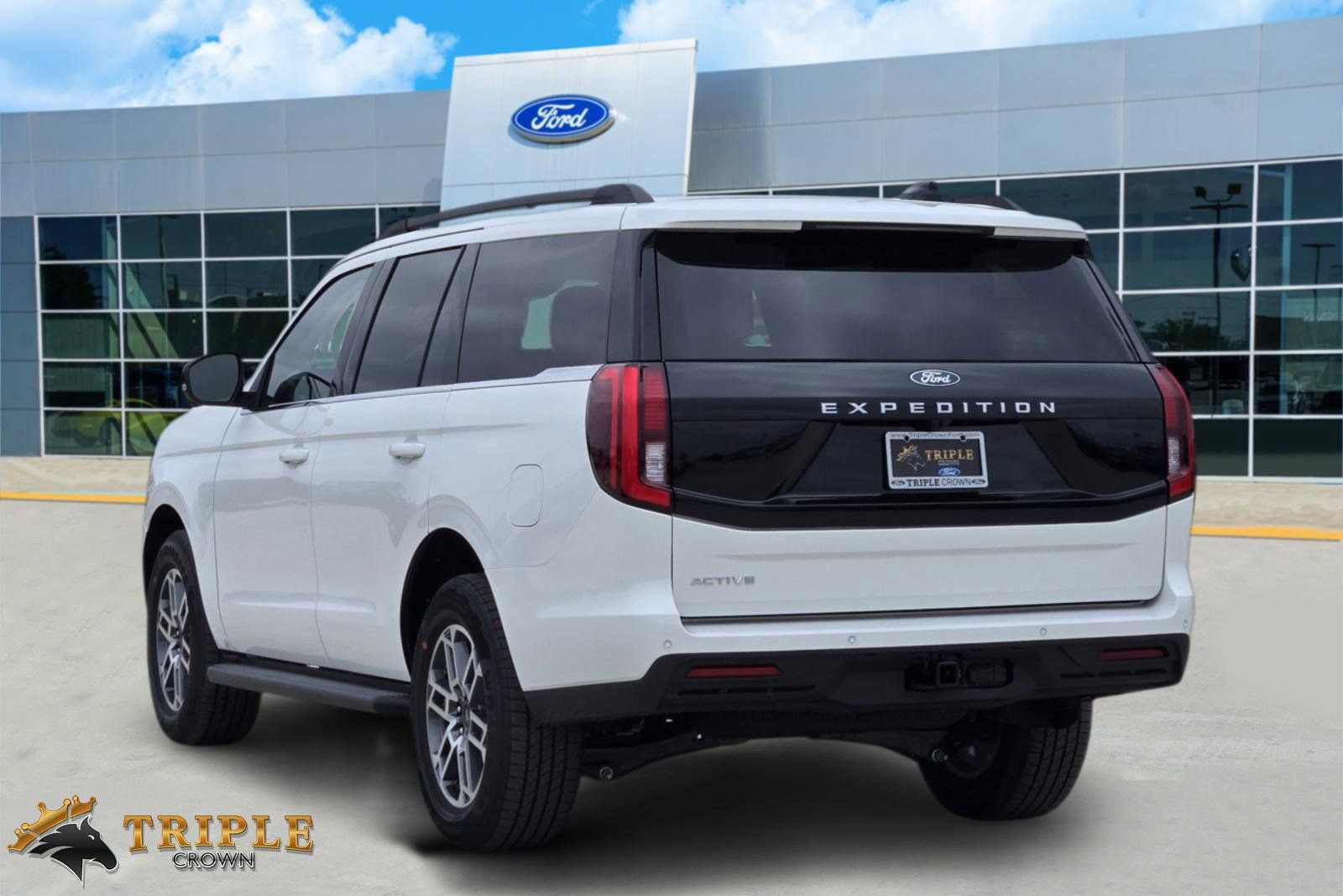 New 2026 Ford Expedition Active RWD image 4