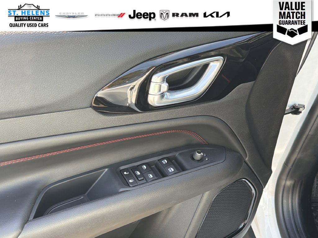 Used 2026 Jeep Compass Trailhawk AWD/4WD image 17