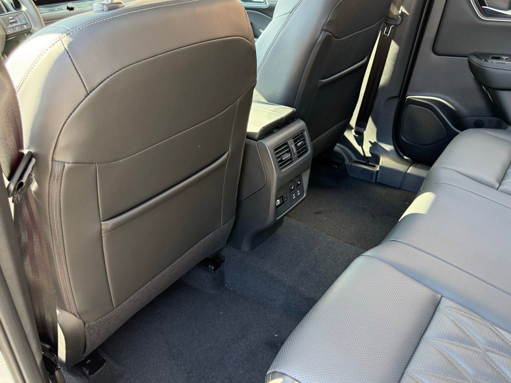 New 2026 Nissan Rogue Platinum w/ Platinum Premium Package image 18