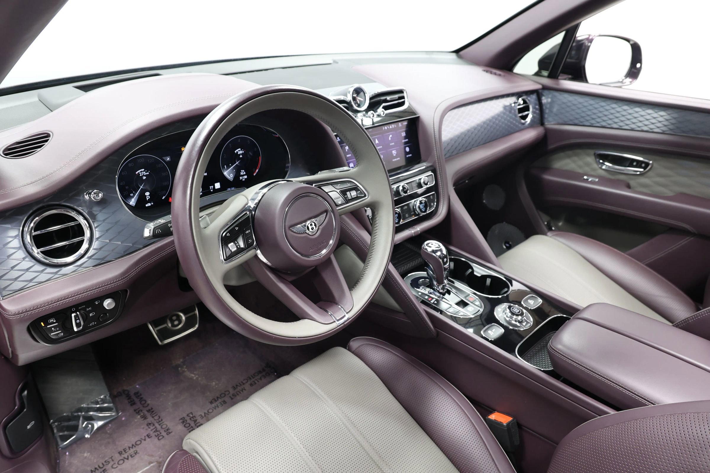 Used 2023 Bentley Bentayga Extended Wheelbase image 22