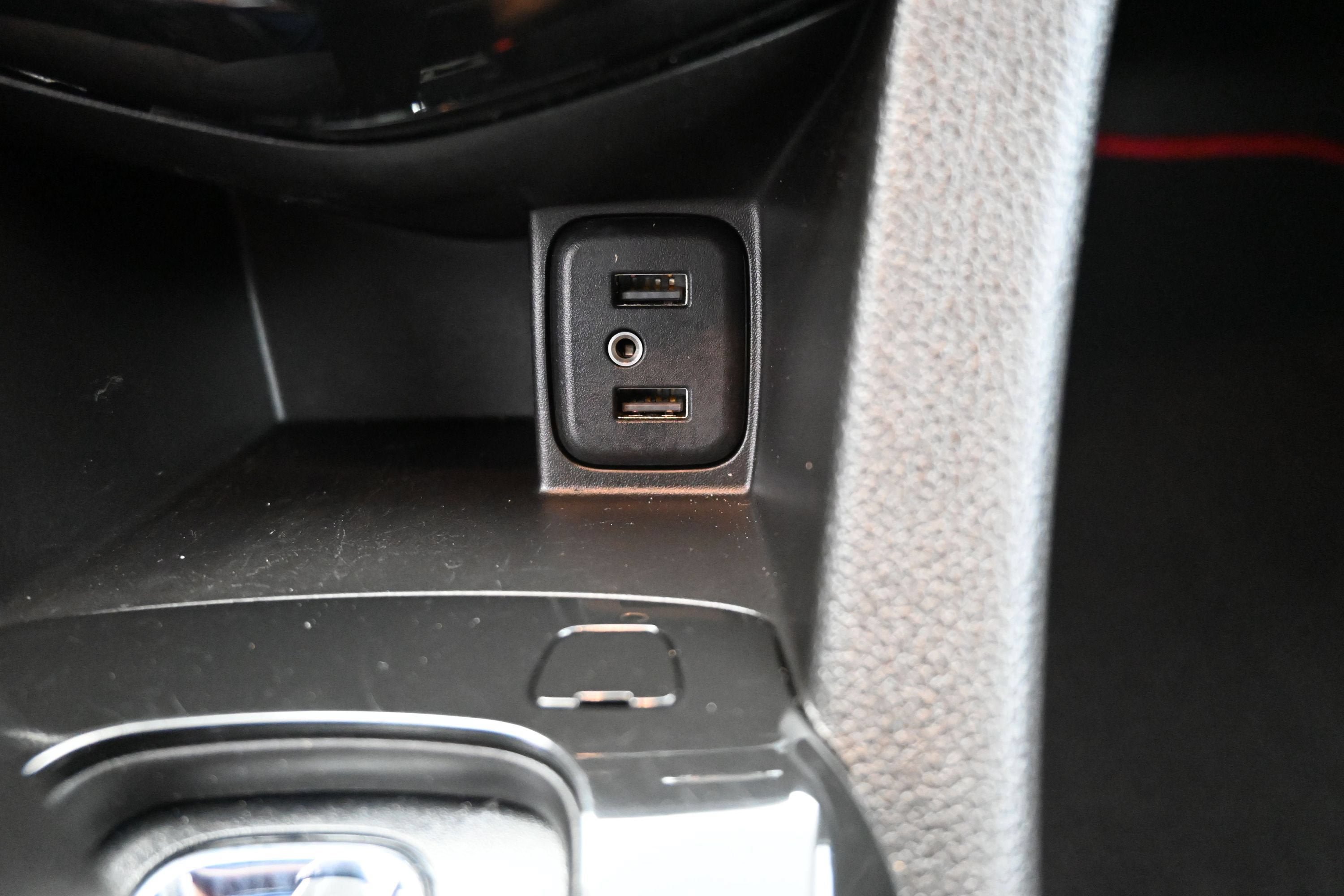 Used 2020 Chevrolet Sonic LT FWD image 21