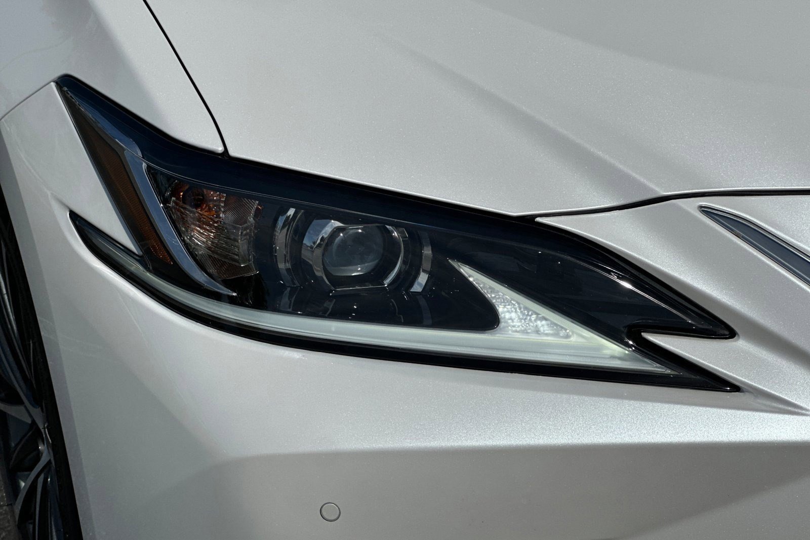 Certified 2025 Lexus ES 350 w/ Premium Package FWD image 11