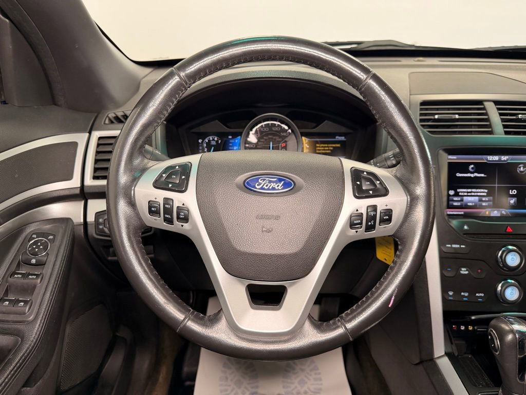 Used 2013 Ford Explorer XLT FWD image 16