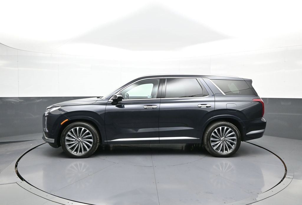 Used 2024 Hyundai Palisade Calligraphy image 9