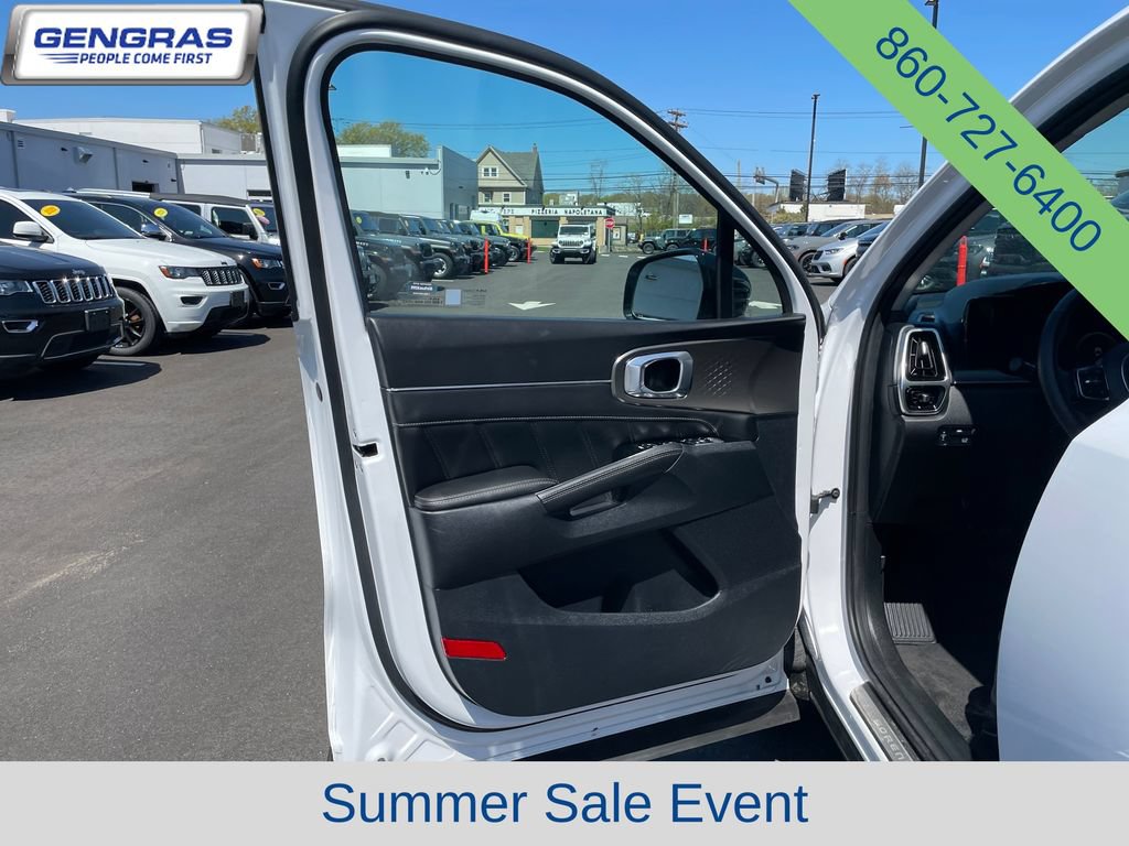 Used 2023 Kia Sorento SX AWD/4WD image 38