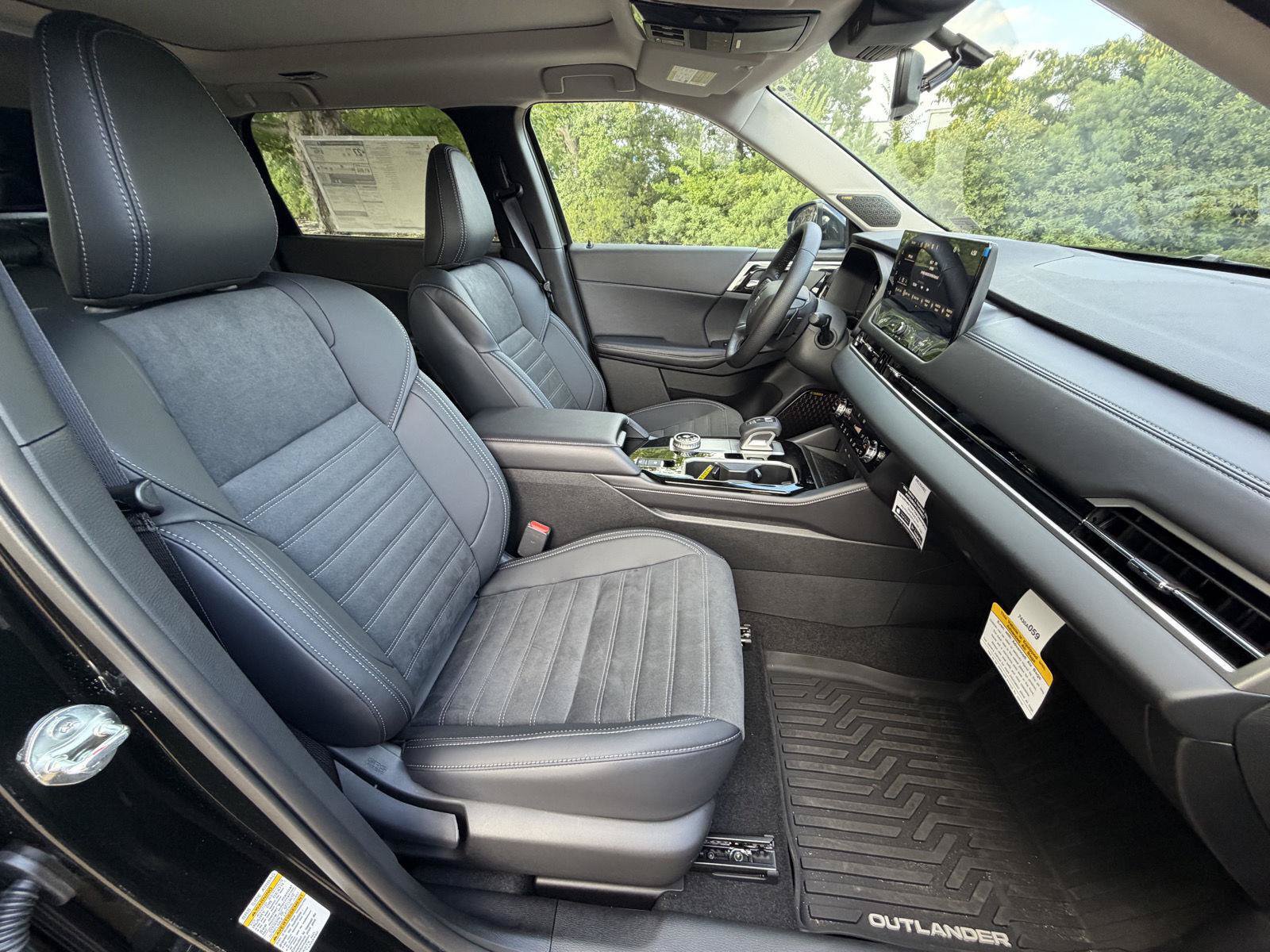 New 2026 Mitsubishi Outlander SE AWD/4WD image 17