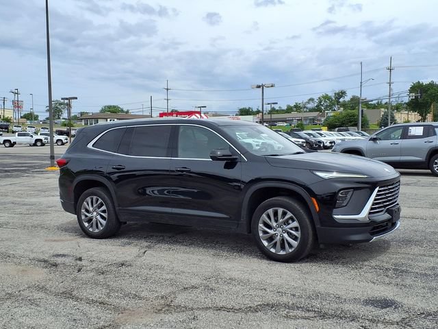 Used 2025 Buick Enclave Preferred AWD/4WD image 11