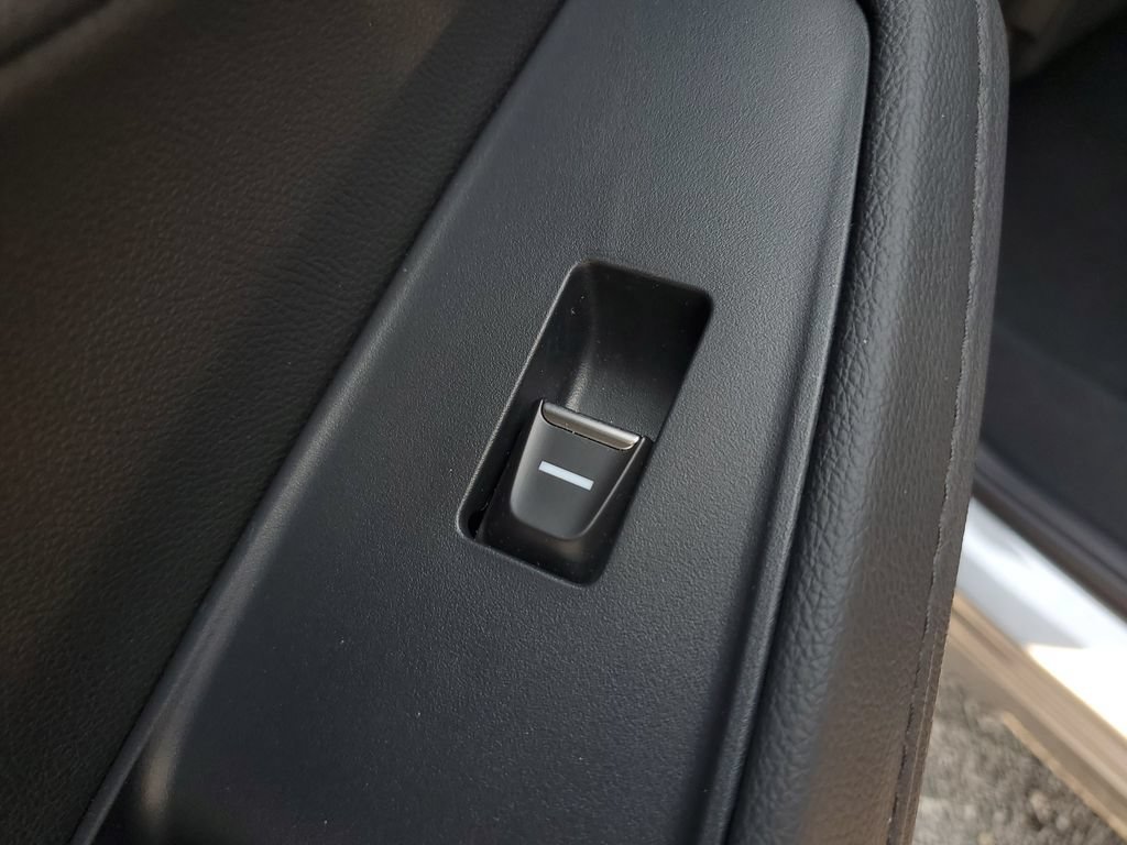 Certified 2025 Acura MDX FWD image 16