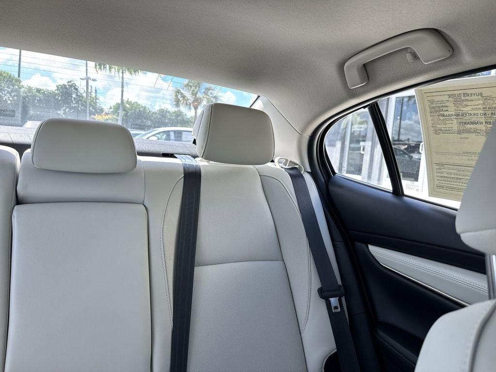 Used 2024 MAZDA MAZDA3 2.5 Turbo Sedan w/Premium Plus image 19