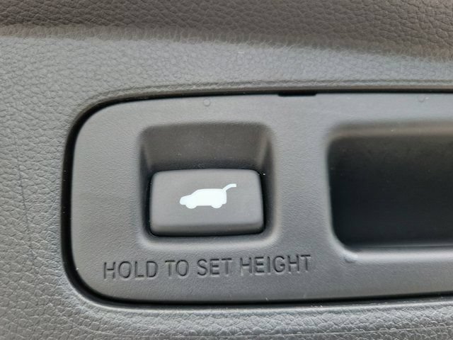 Used 2023 Honda CR-V EX-L image 9