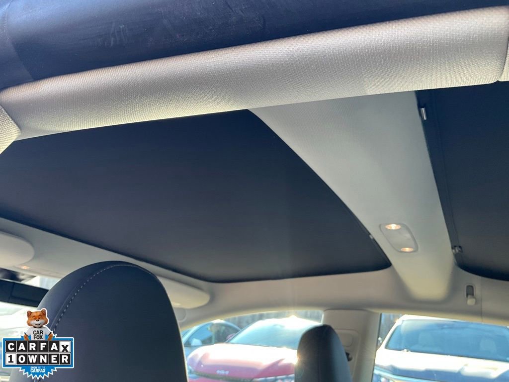 Used 2023 Tesla Model 3 Standard Range image 32