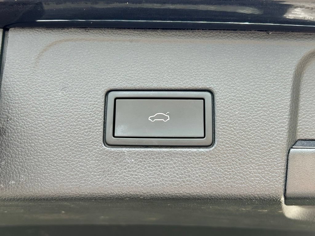 Certified 2023 Volkswagen Atlas SE FWD image 50