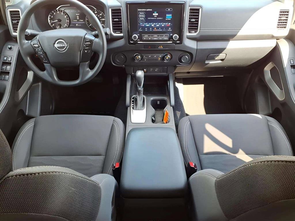 Used 2022 Nissan Frontier SV w/ Technology Package image 10