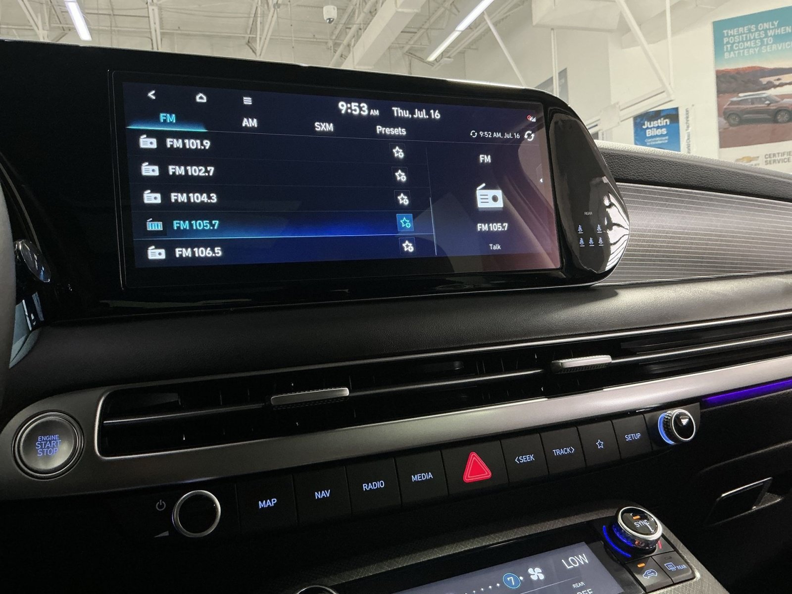 Used 2024 Hyundai Palisade Limited AWD/4WD image 19