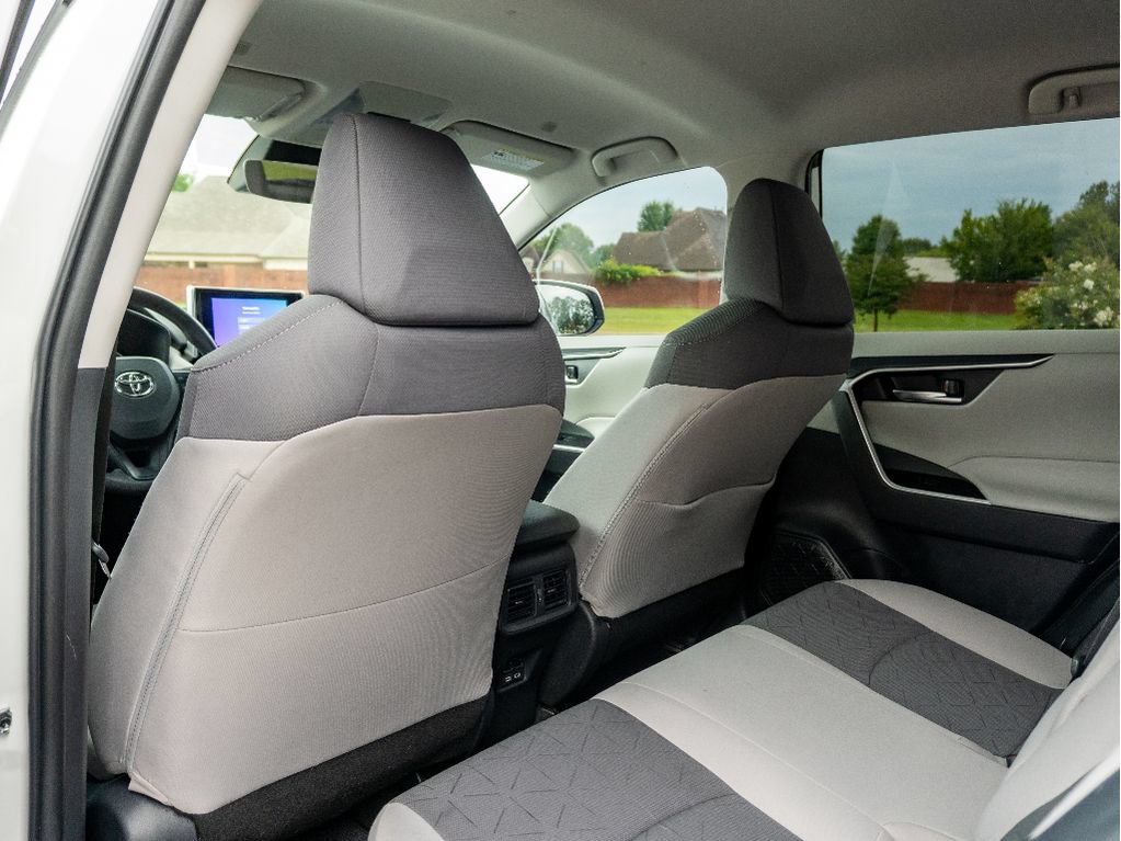 Used 2024 Toyota RAV4 XLE AWD/4WD image 12