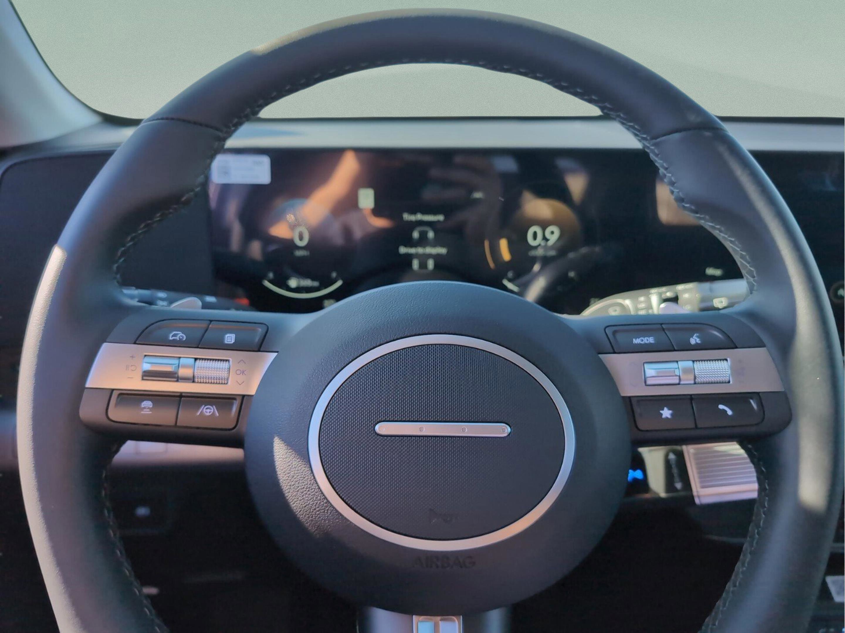 Used 2025 Hyundai Kona SEL image 24