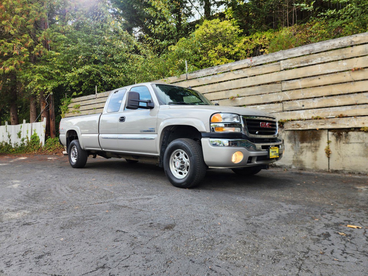 Used 2007 GMC Sierra 2500 SLT w/ Heavy-Duty Power Package image 18