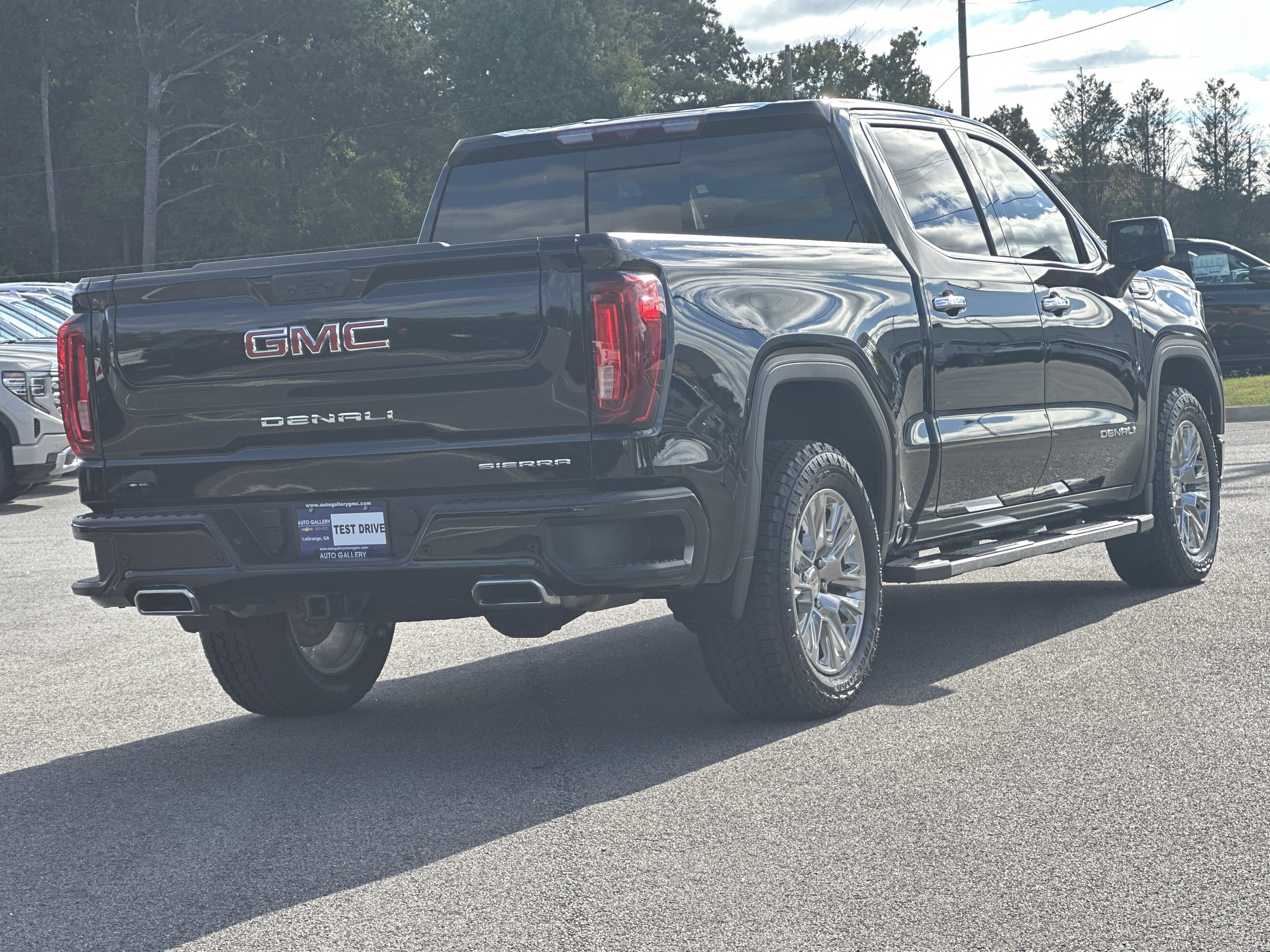 Certified 2022 GMC Sierra 1500 Denali AWD/4WD image 8