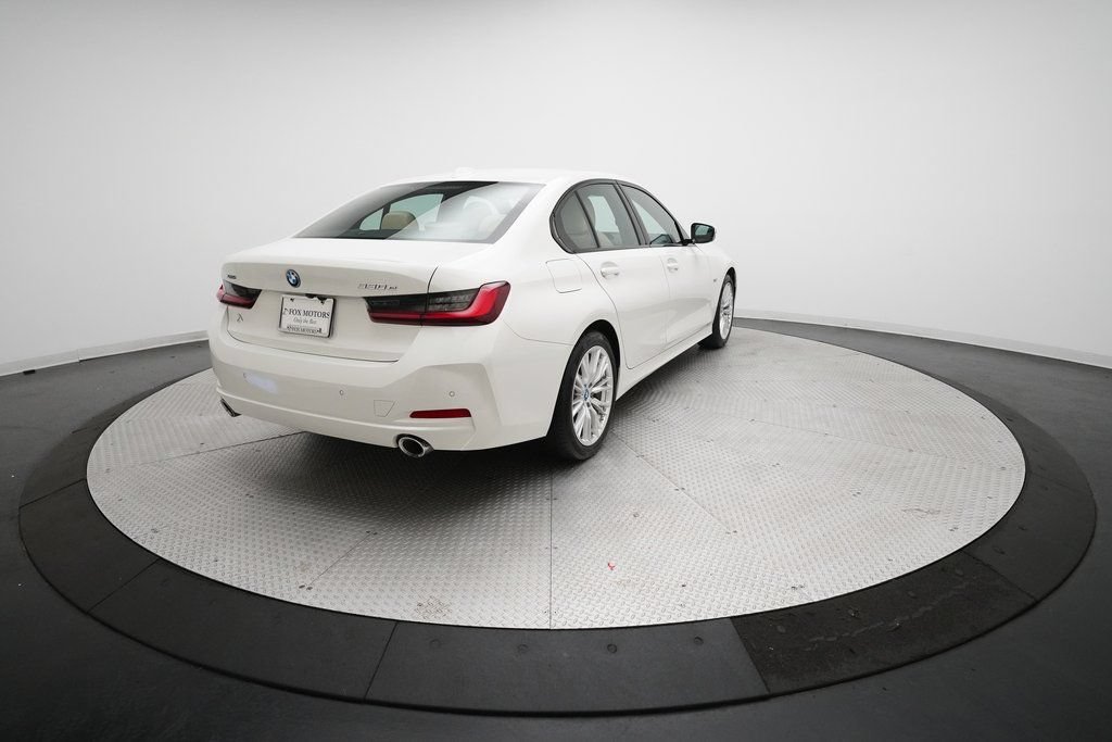 Used 2023 BMW 330e xDrive w/ Driving Assistance Package AWD/4WD image 35