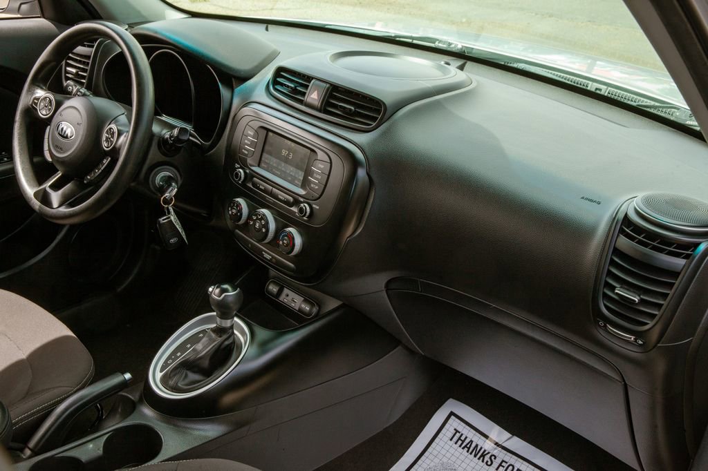 Used 2019 Kia Soul FWD image 11
