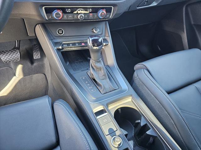 Certified 2025 Audi Q3 2.0T Premium w/ Convenience Package AWD/4WD image 11