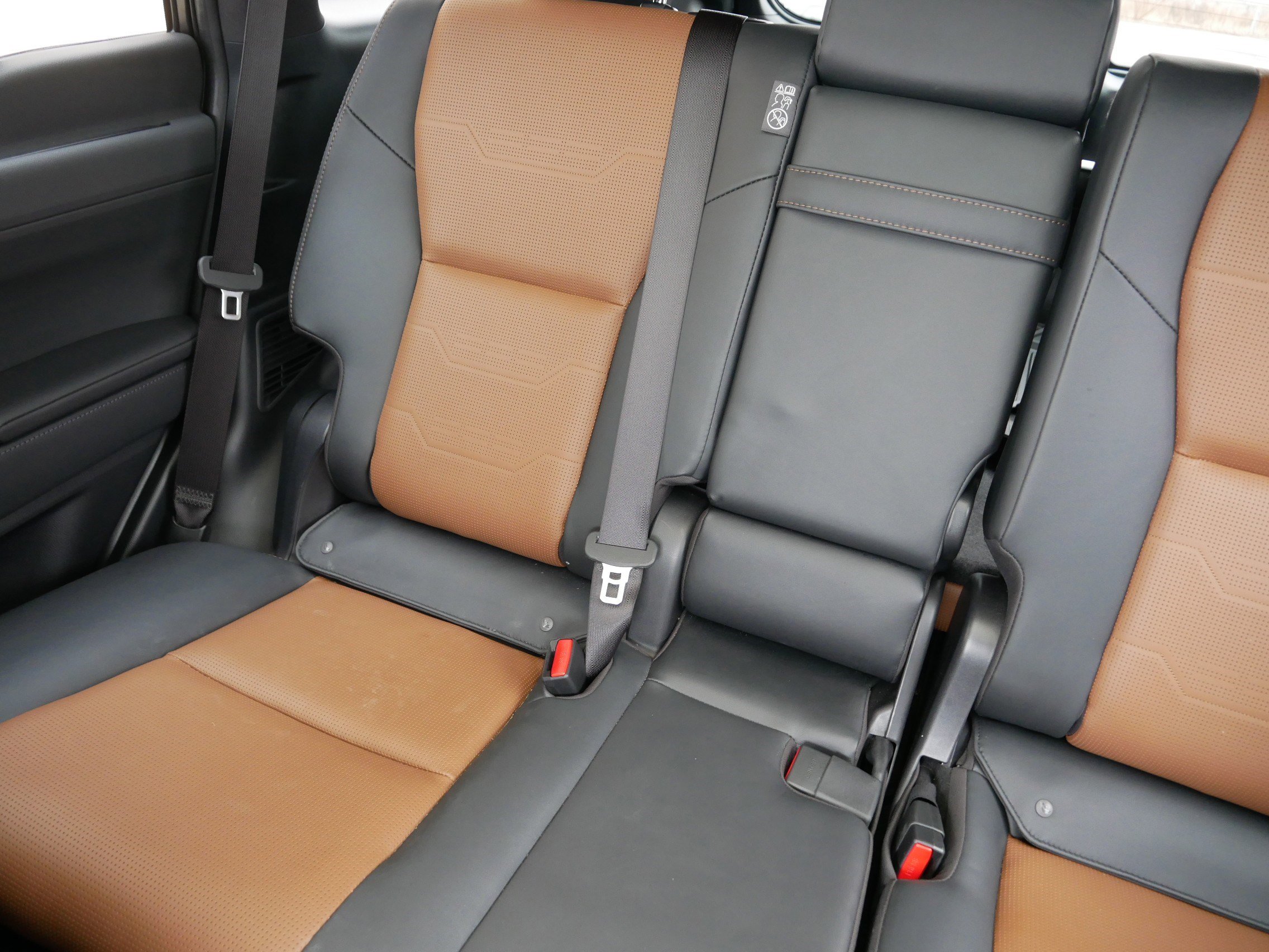 Used 2024 Lexus GX 550 w/ Accessory Package (2T) image 12