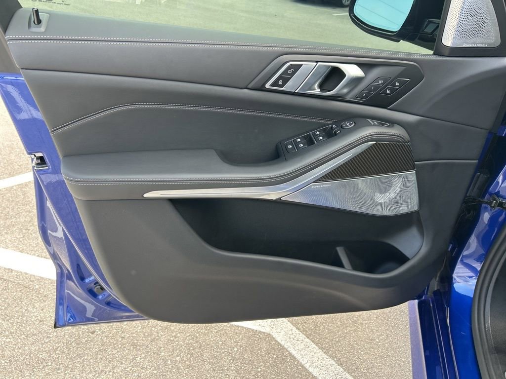 Used 2026 BMW X5 M60i image 18