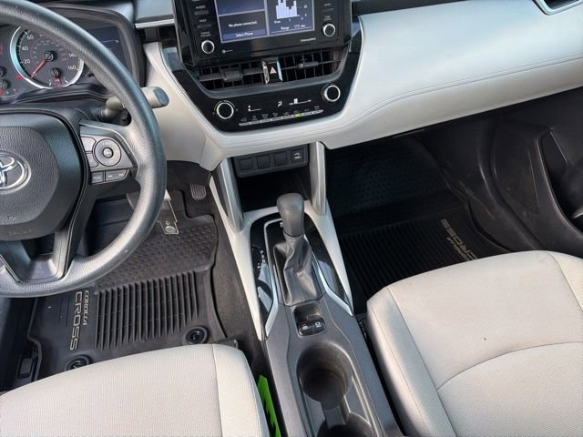 Used 2022 Toyota Corolla Cross L image 25