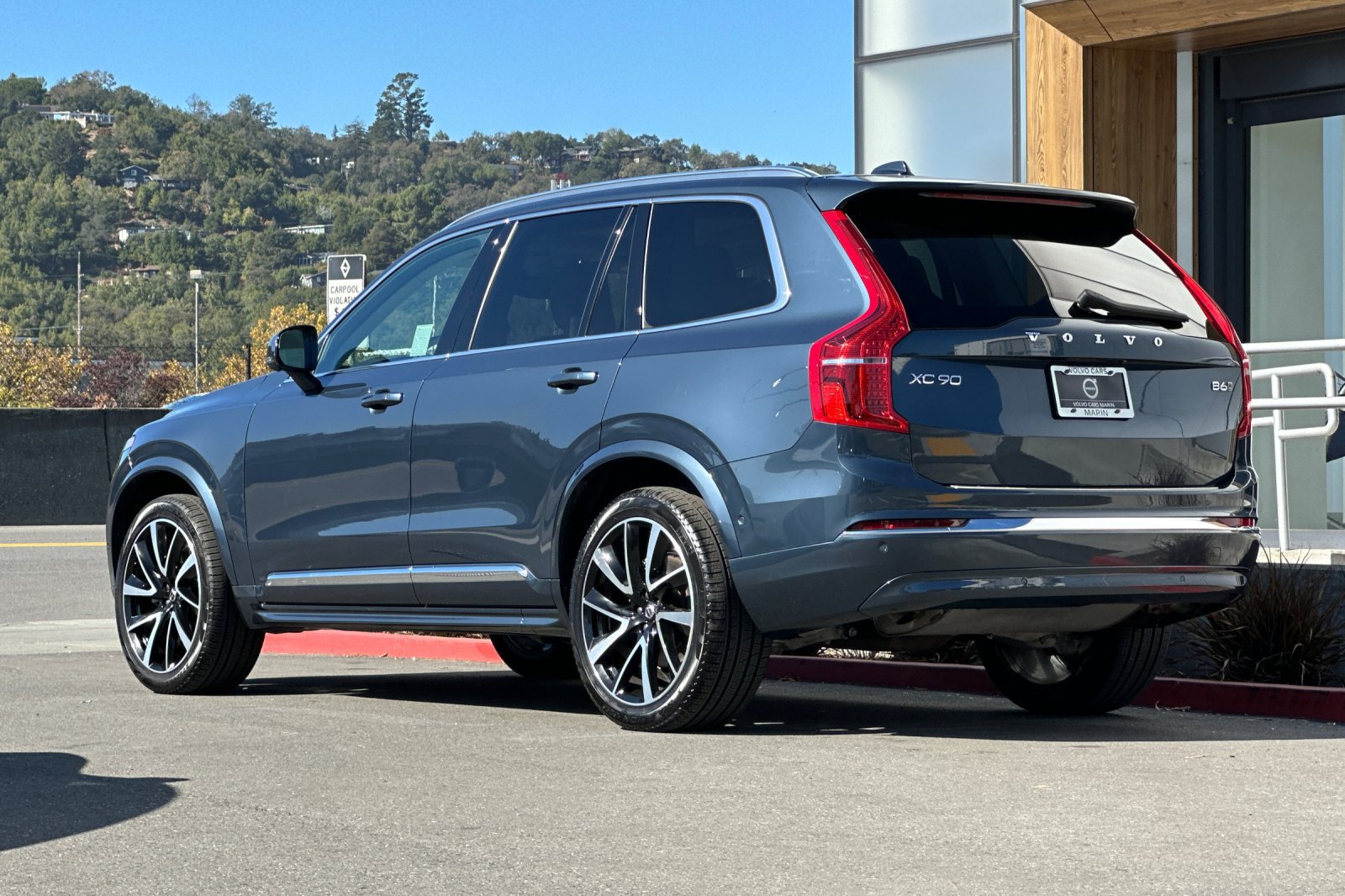 Used 2024 Volvo XC90 B6 Plus w/ Protection Package Premier AWD/4WD image 7