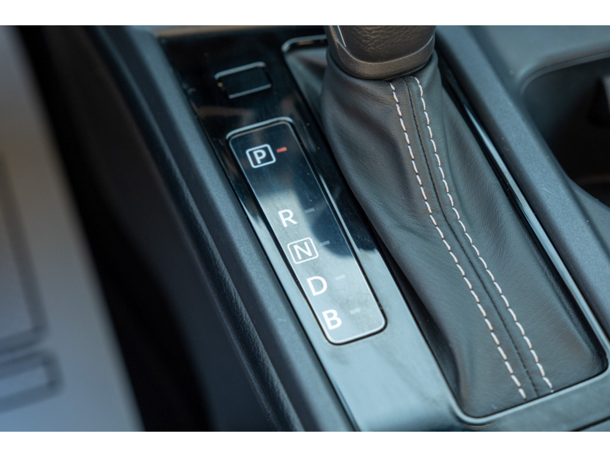 Used 2026 Nissan Sentra SV w/ SV Convenience Package FWD image 27