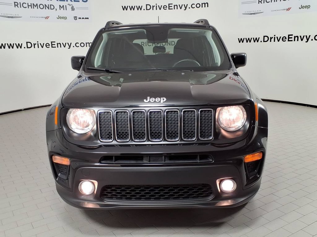 Used 2020 Jeep Renegade Latitude w/ Cold Weather Group AWD/4WD image 2