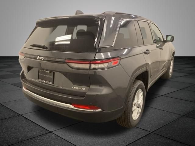 Used 2026 Jeep Grand Cherokee Laredo X AWD/4WD image 6