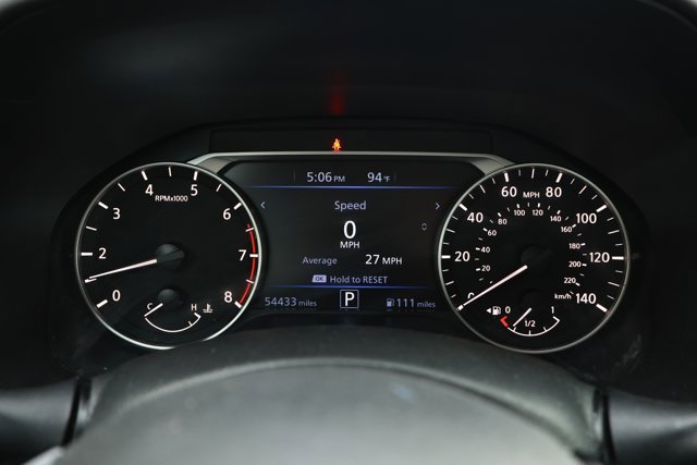 Used 2024 Nissan Altima 2.5 SR FWD image 12