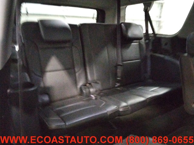 Used 2015 GMC Yukon XL Denali w/ Touring Package AWD/4WD image 17