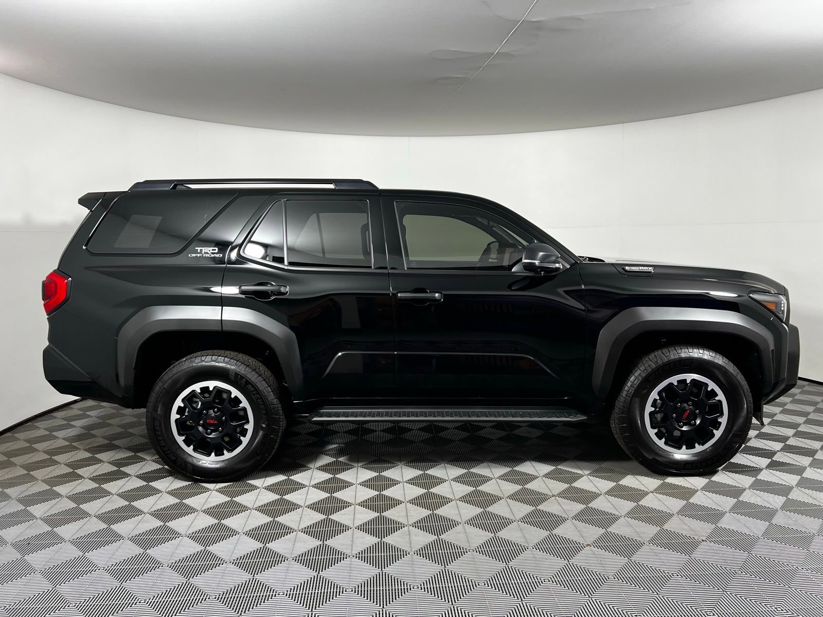 Used 2026 Toyota 4Runner TRD Off-Road Premium w/ Tow Technology Package AWD/4WD image 4