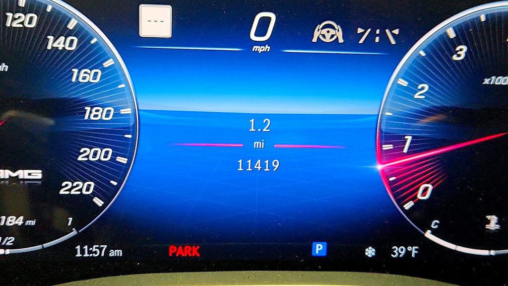 Used 2022 Mercedes-Benz SL 63 AMG 4MATIC w/ Driver Assistance Package image 14