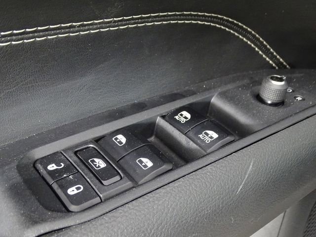 Used 2023 Jeep Compass Altitude image 16