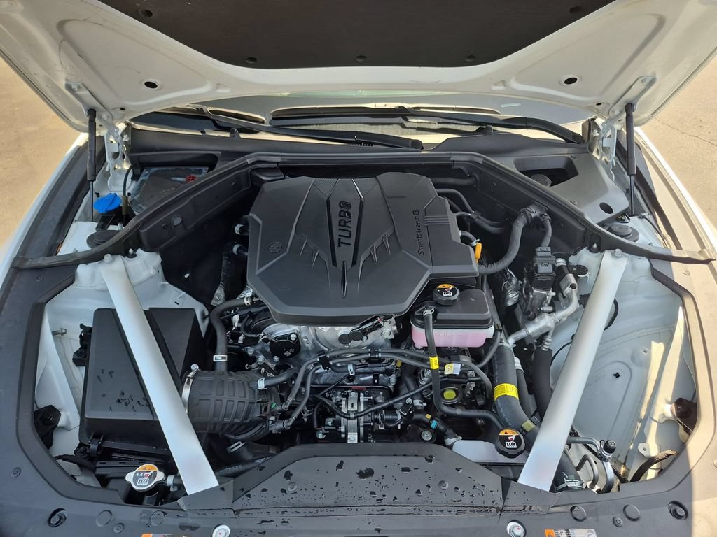 Used 2025 Genesis G70 2.5T RWD image 35