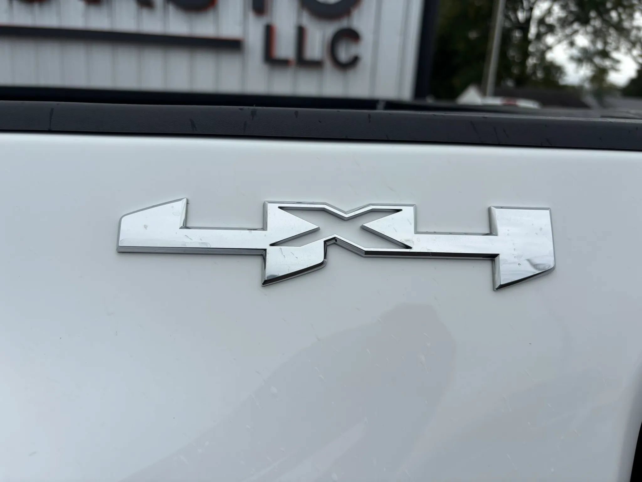Used 2021 GMC Sierra 3500 Denali w/ Technology Package AWD/4WD image 3