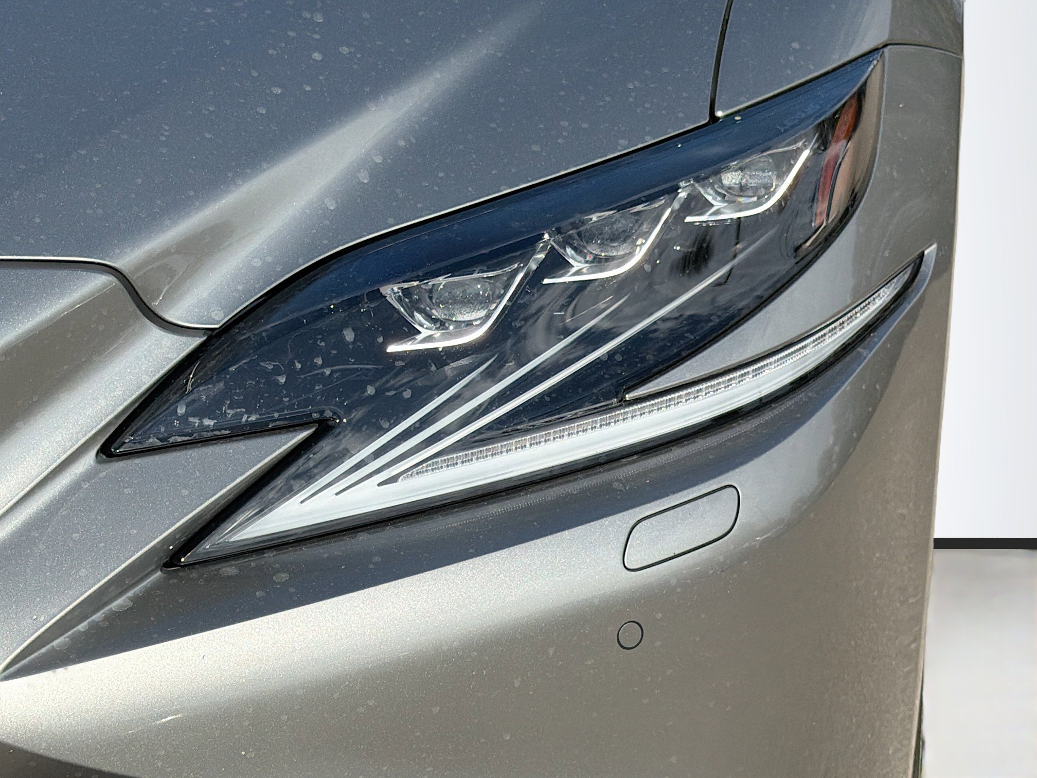 Used 2019 Lexus LS 500 AWD image 9